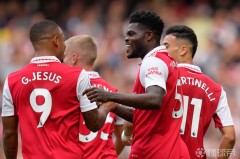 梅努表现引瓜迪奥拉质疑：曼联阿莫林决策成焦点