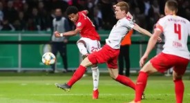 皇马德比惨败解析：库尔图瓦失误与巴尔韦德战术之争议